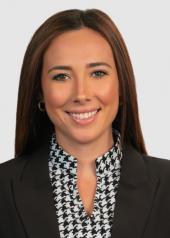 Lynzie Luschenat